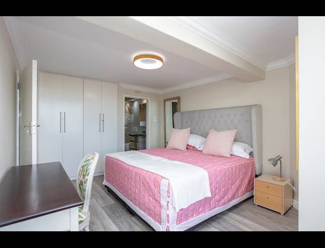 2 BEDROOM APARTMENT TO LET IN MUIZENBERG